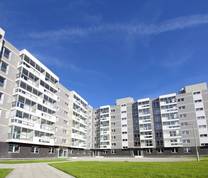 Budynek mieszkalny w nowym kompleksie mieszkaniowym w Moskwie