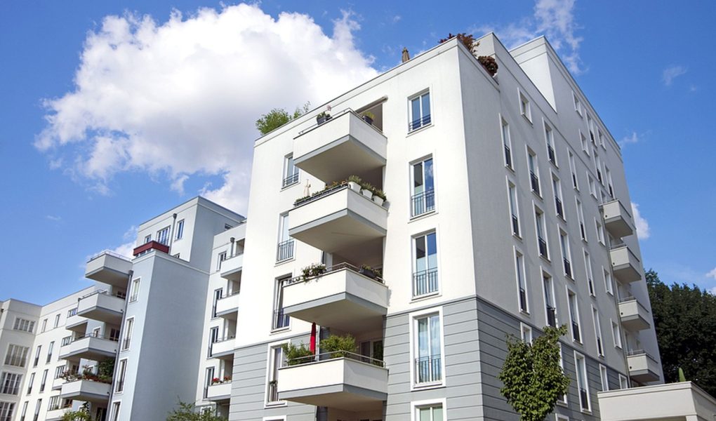 nowoczesne kamienice apartamentowce w berlinie niemcy